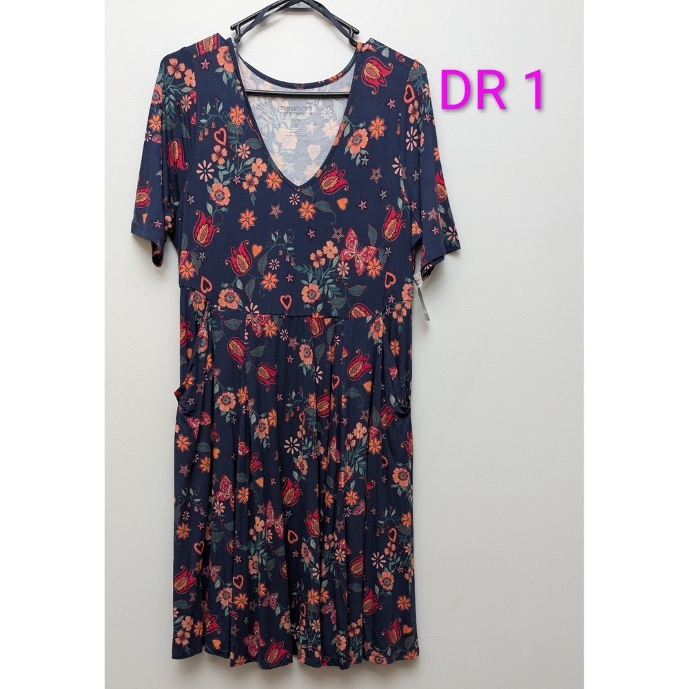 DR1 NWT Torrid Super Soft Skater Dress Sz 0 Blue Floral